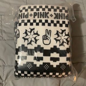 PINK (Victoria’s Secret) black and white throw / Sherpa blanket